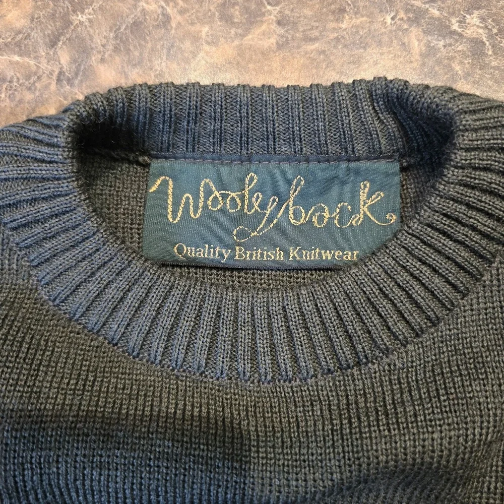 WOOLYBACK Crew‎ Neck Pure Wool Thick Chunky Sweater Suede Patches England  11/12